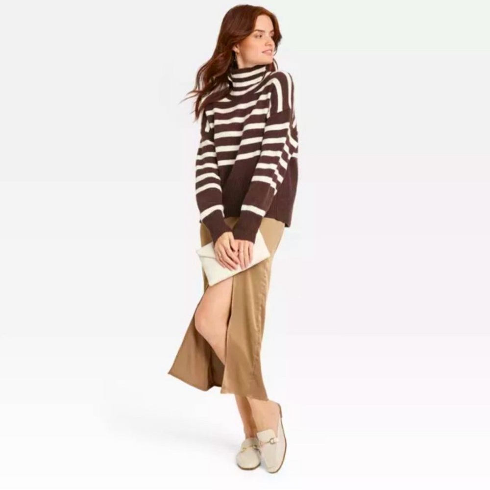 🔴 SOLD 🔴 Universal Thread Brown Striped Sweater
